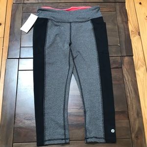 Yoga Pant Capris with Pockets